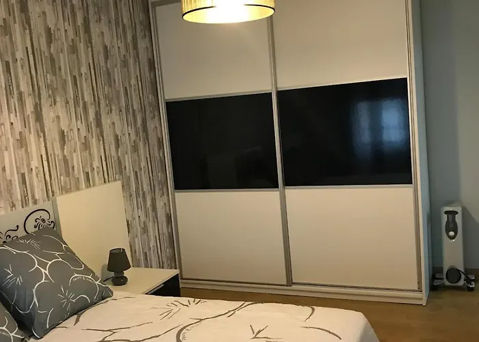 Cerca De La Playa Daire Viveiro